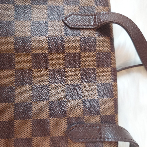 Authentic Louis Vuitton - Picture 12 of 16